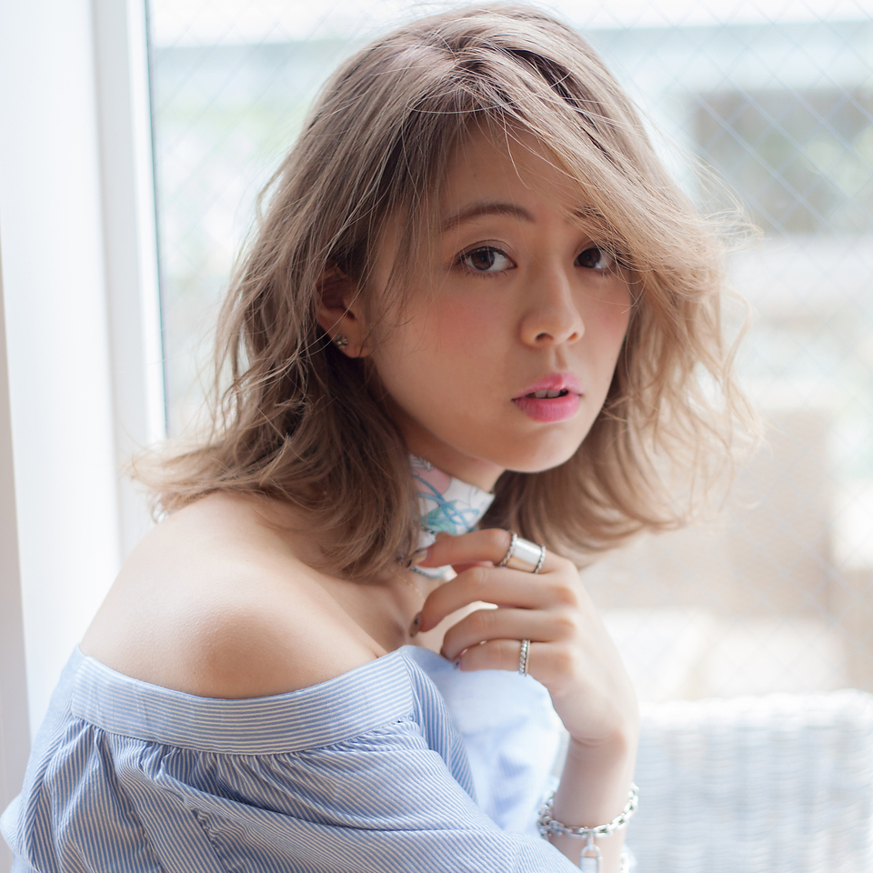 芸能人にも人気♥大人可愛いレイヤーカットヘアスタイル