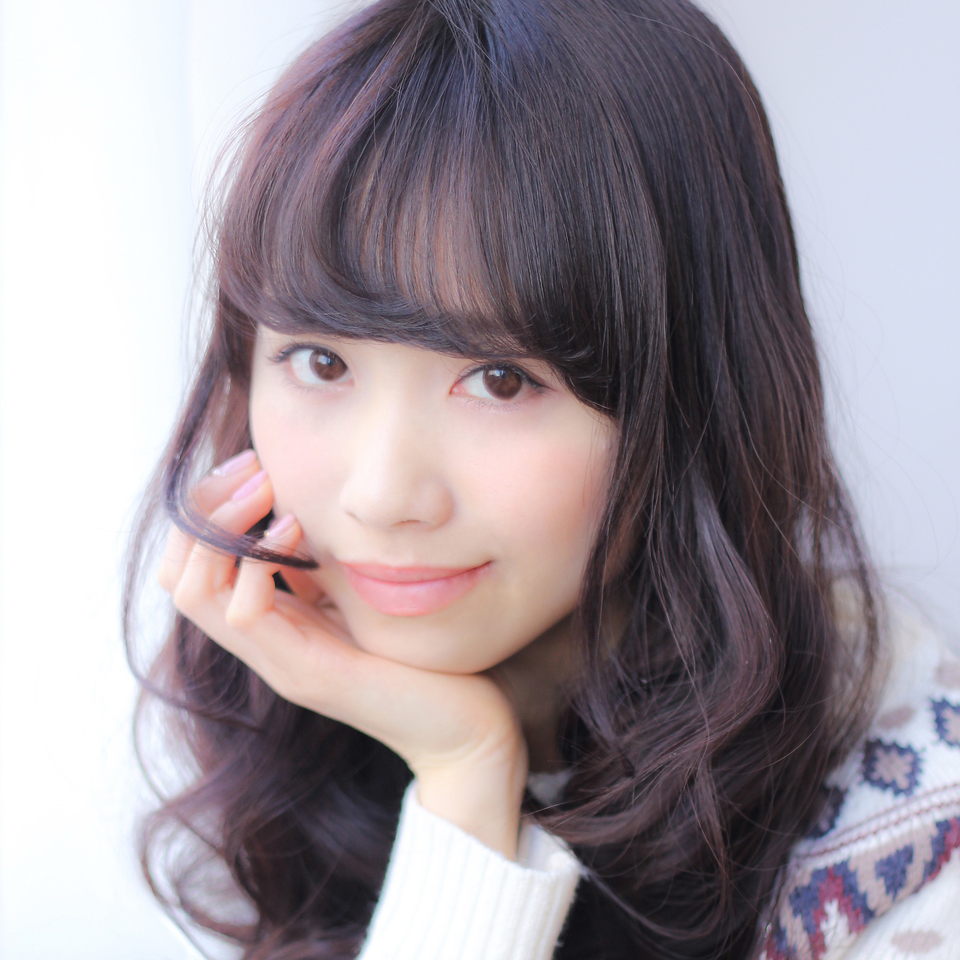 丸顔女子に似合うロングヘアは？小顔見えする髪型＆オシャレに見えるヘアスタイルまとめ♡
