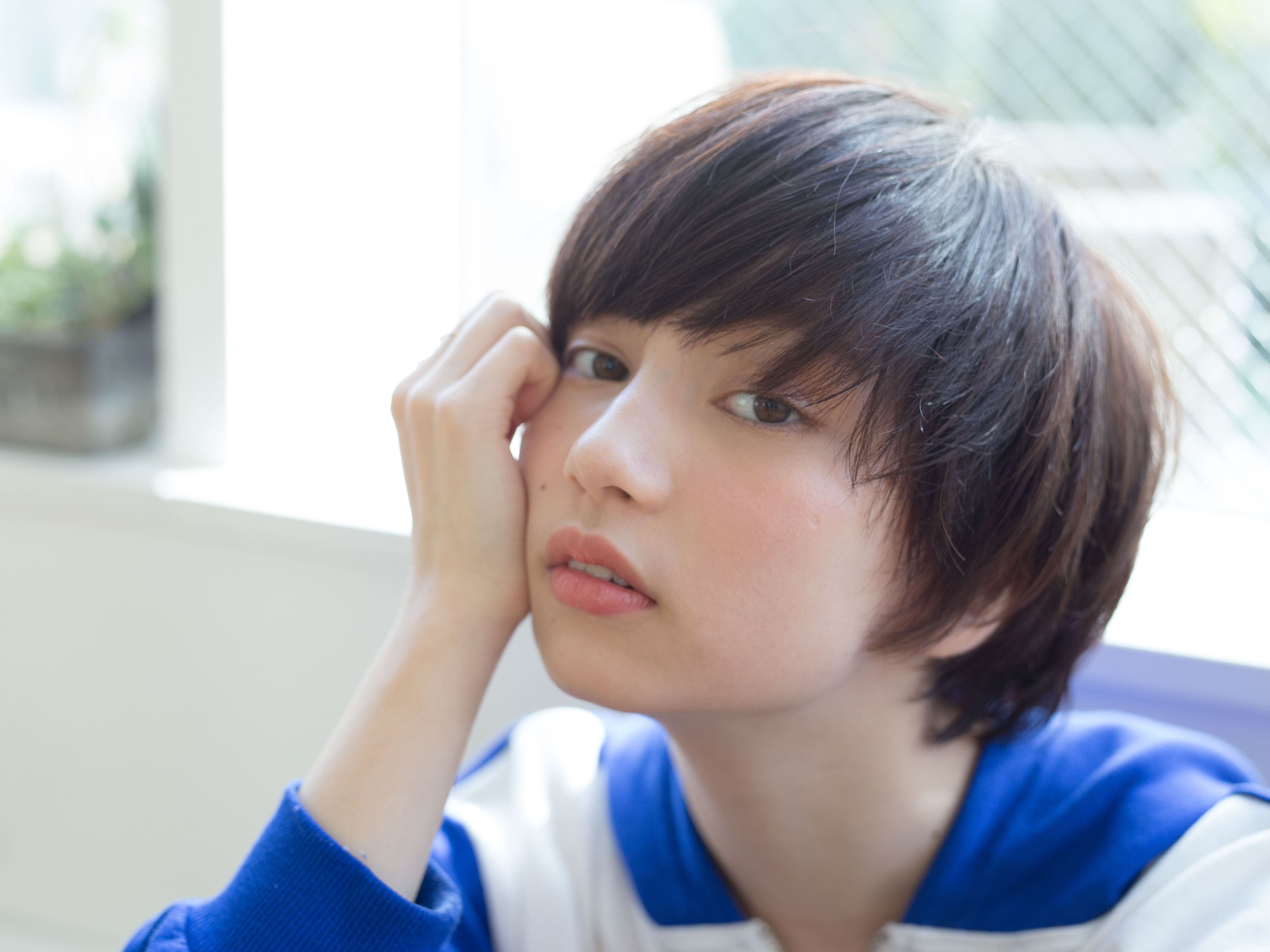 小顔に見えるショートにしたい！ならマッシュが可愛い♡