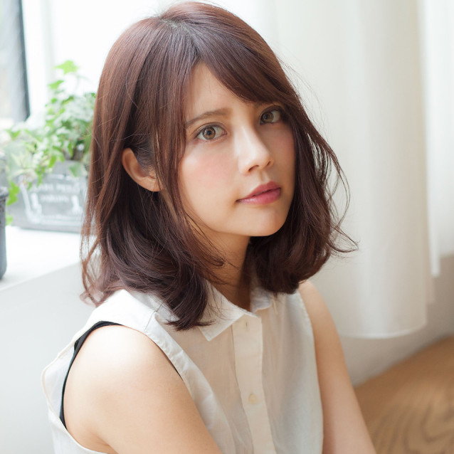 モテたい女子注目！ヘアカラーは【コーラルピンク】で大人かわいいがポイント