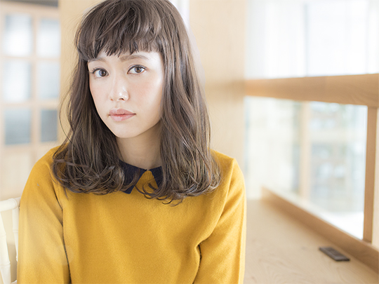 ヘアスタイル 段を入れないなら切りっぱなし感がオシャレ Violet バイオレット 青山 表参道 名古屋栄 横浜の美容室