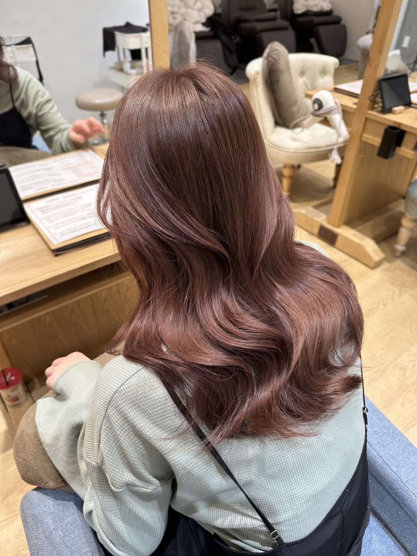 春カラー♡ピンクベージュ ｜ ヘアカタログ ｜ Violet (バイオレット 