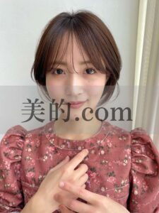 【美的.comオンライン】『上品なイヤリングカラーでお洒落に！ツヤ感＋毛流れ美人のショートボブ』若井友紀